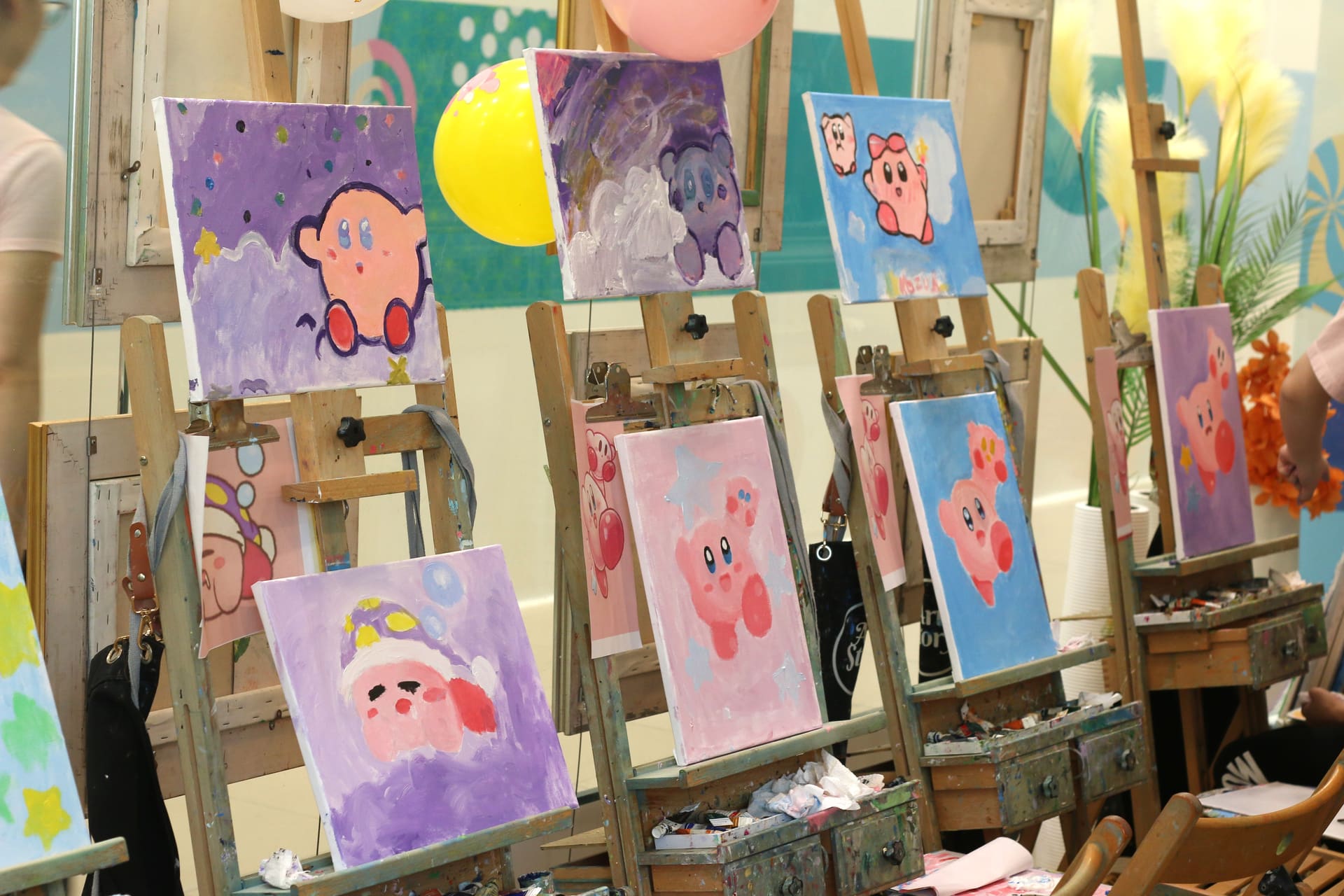 Birthday art party moment