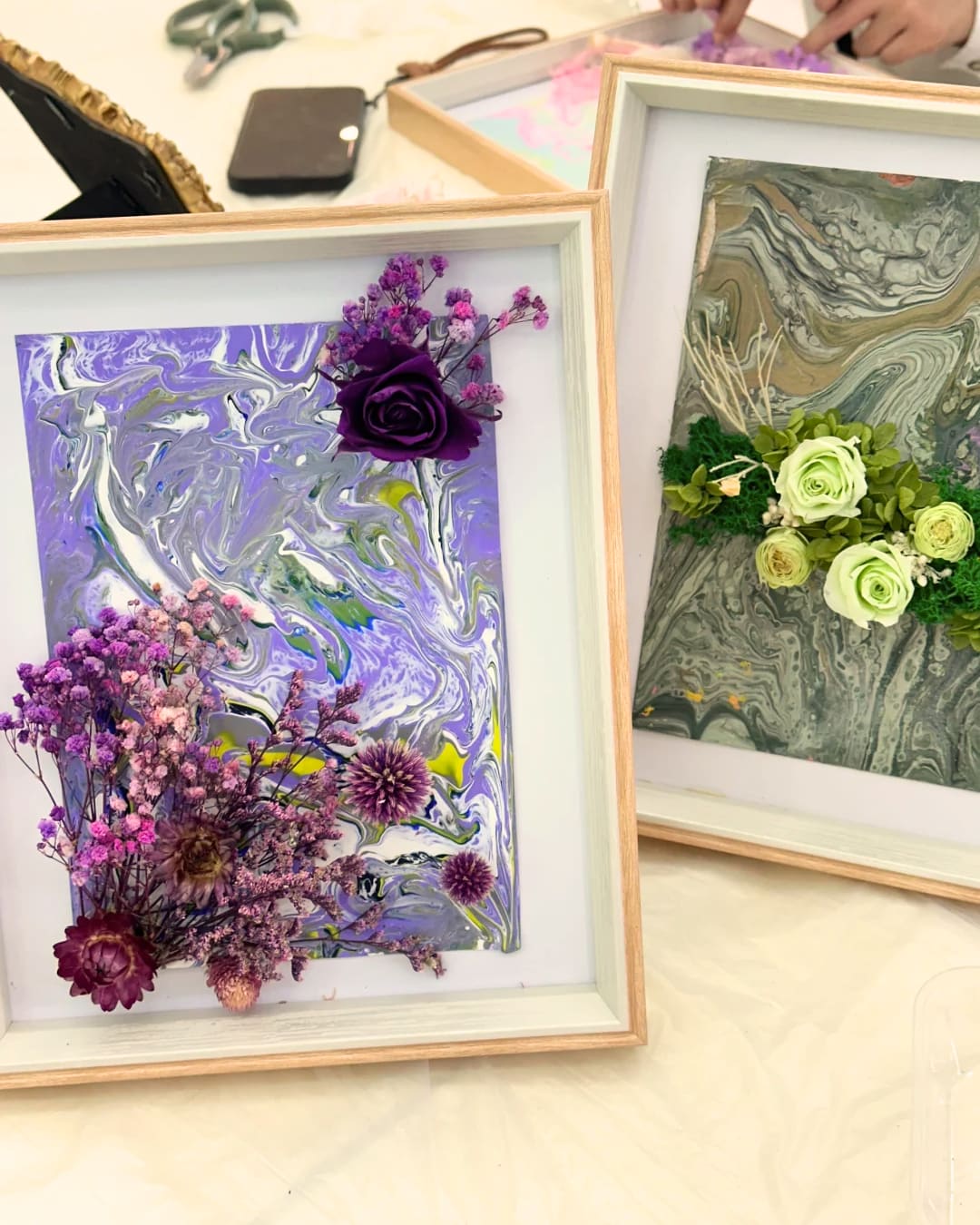 Preserved Flower Pour Painting